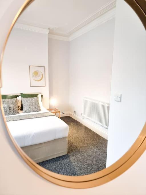 Gorgeous Newly Renovated 2 Double Bed Flat Apartment Swansea Luaran gambar